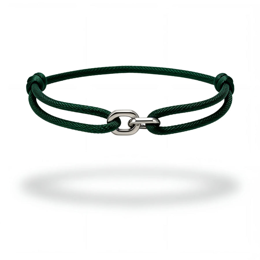 304supply Forest Link tiefgrünes Satin-Cord-Armband mit Edelstahl-Verschluss – Produktansicht