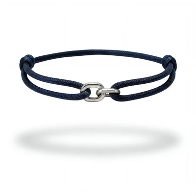 304supply Midnight Link dunkelblaues Satin-Cord-Armband mit Edelstahl-Verschluss – Produktansicht