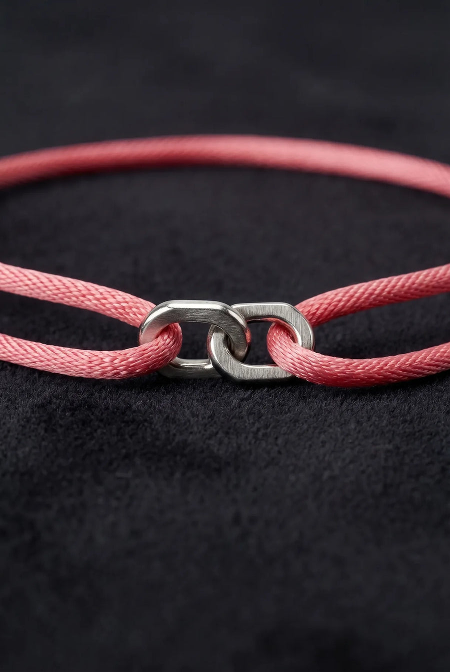 Makro des Edelstahl-Verschlusses des 304supply Blossom Link Armbands
